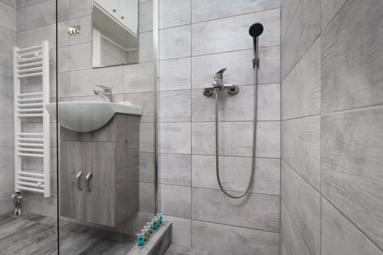 Apartment For 4 Ppl With Great View In Atina Dış mekan fotoğraf