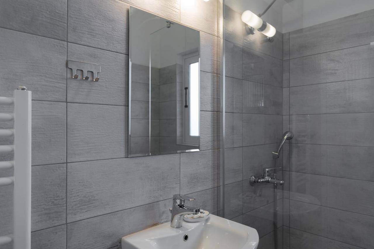 Apartment For 4 Ppl With Great View In Atina Dış mekan fotoğraf